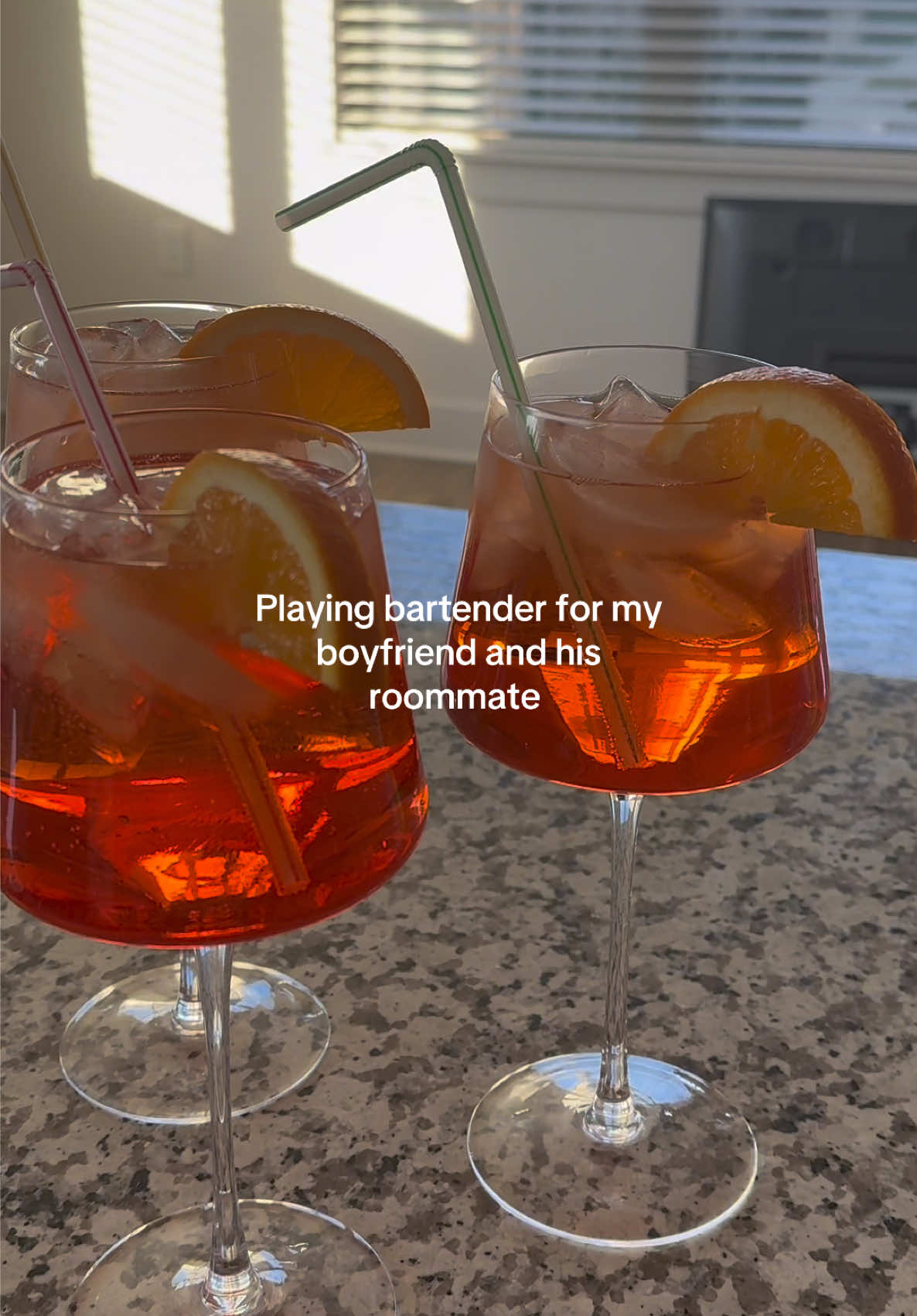 Boys love aperol spritzes 🍊🍾🩷 #aperolspritiz #aperolspritzparty #aperol #its5oclocksomewhere #privatechef #bartending 