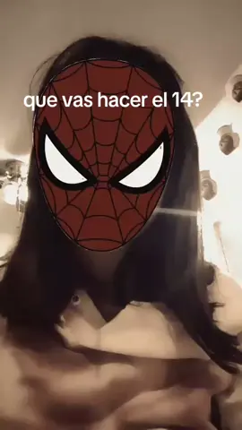 lo único q haré es echarle globos de agua a las parejas mía jajaja😈🤣
