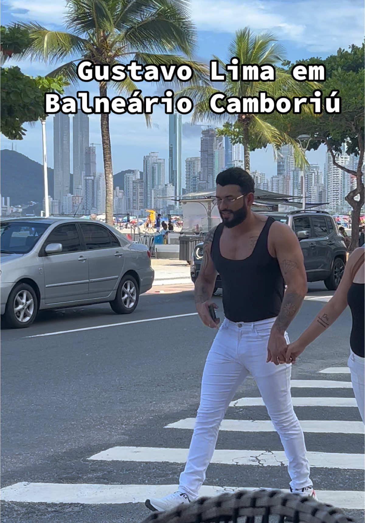 Gustavo Lima em Balneário Camboriú 🎤 #cantor #gustavolima #embaixador #bc #noisvaidesceprabc #balneariocamboriu 
