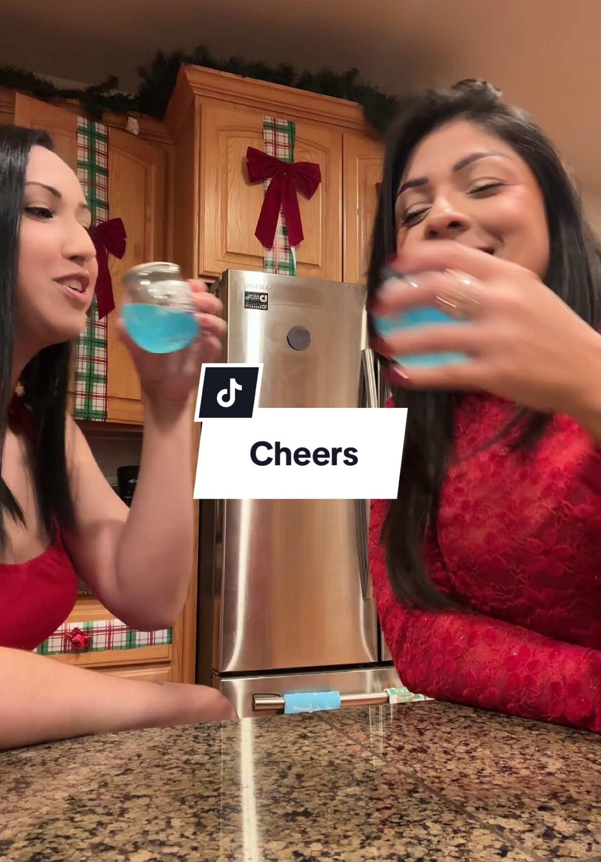 Good times lol! #vacationdrinks #drinking #drinktok #drink #mireyalabella @Miasol69 