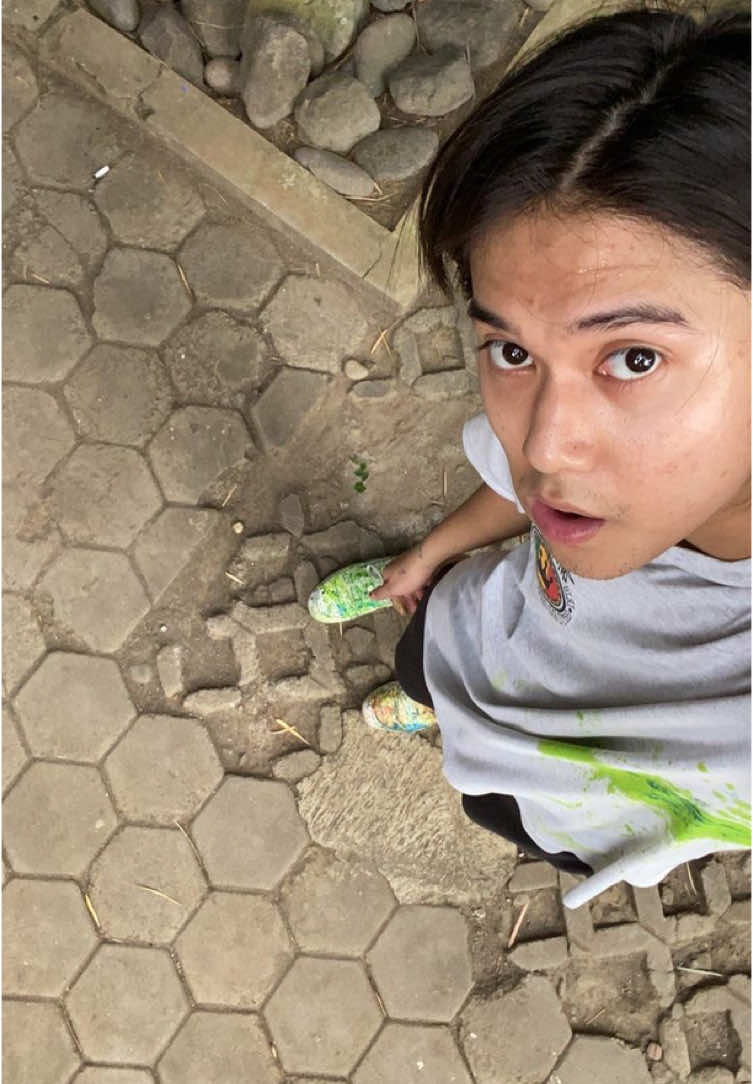 kalo sekarang doi keliatan lebih gembullll pipinya 🤏🏻  #iqbaalramadhan #baale 