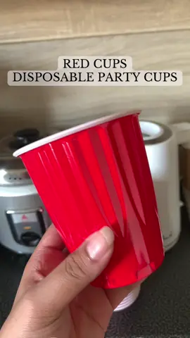 Bought an aesthetic and party vibes disposables red cups here in tiktok shopp, affordable at quality!#redcup #drinkingcup #redpartycup #affordable #shot #inom #trending #tiktokshop #fypシ゚ #foryoupage 