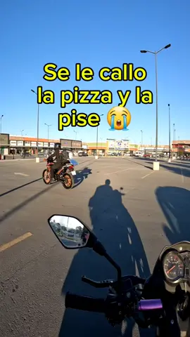 Aplaste la pizza del repartidor 😭😱 Usa mi código Charly1x en 1 X B 3 T #rappi #didifood #apodaca #reparto #charlygalicia #monterrey #motovlog #moto #repartidor #comida 