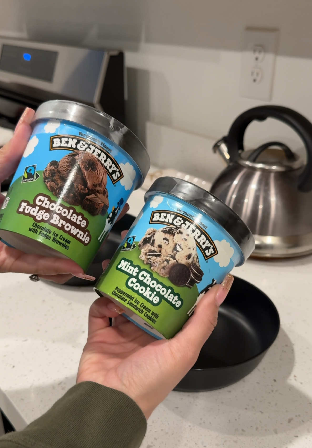Are you supporing @Ben & Jerry's  ?🥰🍨🍪 • • • • #viral #fyp #desert #pizookie #BakeWithMe #sahm #icecream #benandjerrys #support #cookiedessert #icecreamdessert #desertideas #viraldesert #trending #viralvideo #fypシ 