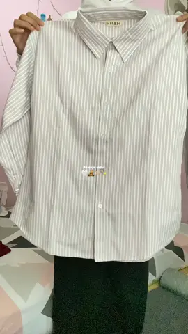🤍🤍🤍 #fyp #OOTD #outfitinspiration #fashion #fashioninspo #kemeja #kemejacewek #kemejasalur #shirt #stripeshirt #kemejaoutfit #fypシ 