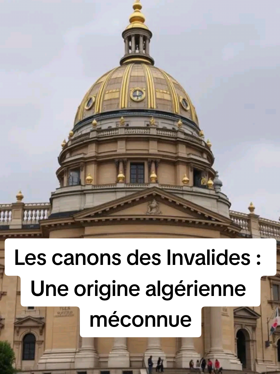 Les canons algériens exposés aux Invalides à Paris sont des vestiges emblématiques de la conquête française de l’Algérie. Capturés en 1830 après la prise d’Alger, ces pièces d’artillerie provenaient des arsenaux du dey et des fortifications algériennes.