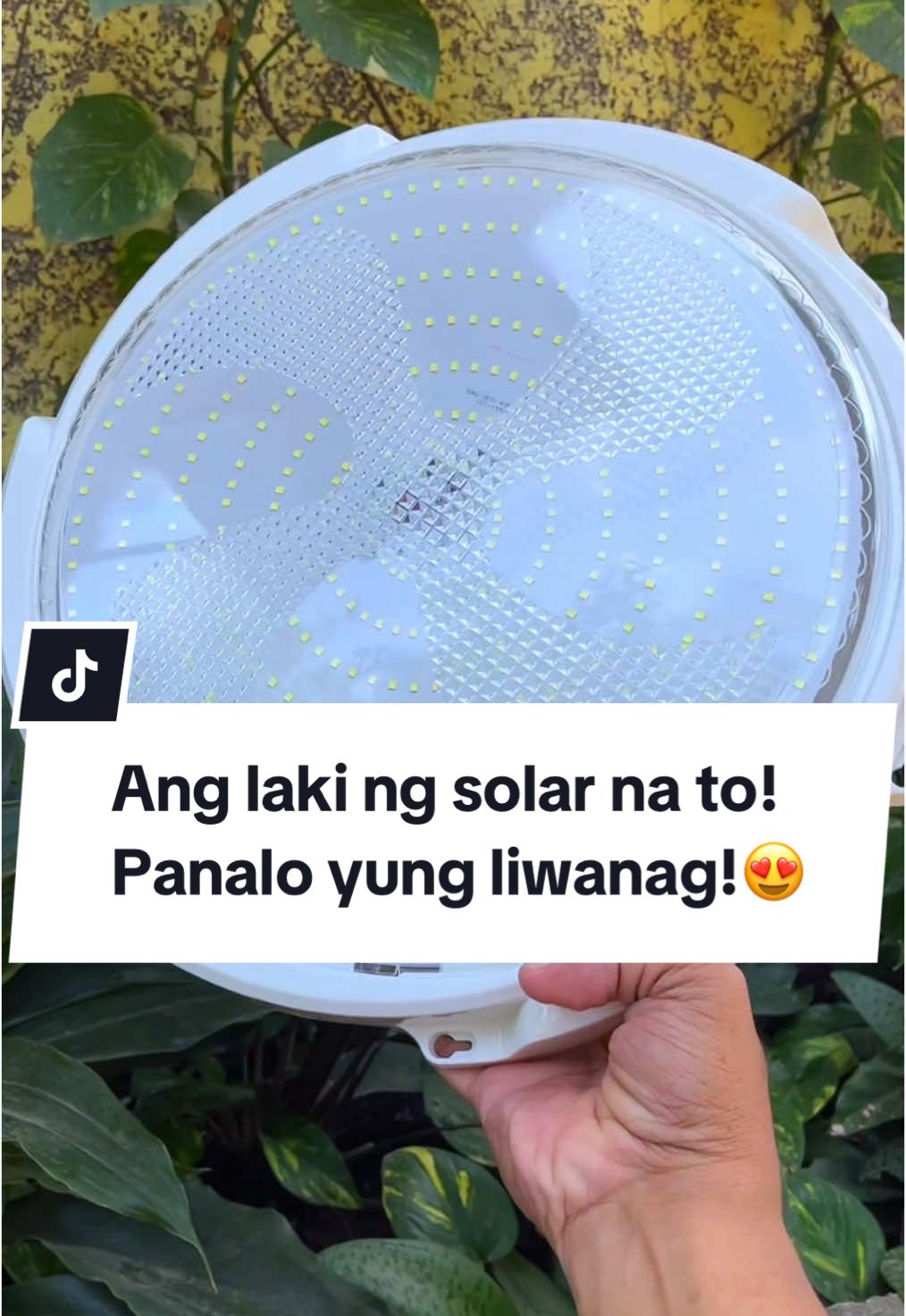 Kahit mag brown out na! may ilaw pa din kami! Tipid pa sa kuryente! Sulit talaga yung init ng araw! #solarlight #solarpower #indoor #outdoor #solarlights #ceilingsolarlights #tipidtips #foryourhome #foryou #foryoupage #fyp 