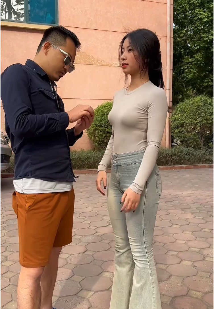 #xuhuong2025 #thinhhanh2025 #xuhuong2024 #thinhhanh2024 #thinhhanh #xuhuong #trend #trendingvideo #xuhuongtiktokk #virał #vuive #giaitri #duongpho 