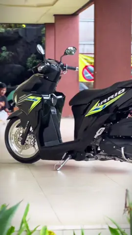 Tidak perlu jadi bintang, emblem filterku hilang😭 #fyp #cinematicmotor #vario125new #k2venthusiast #variomodifikasi 