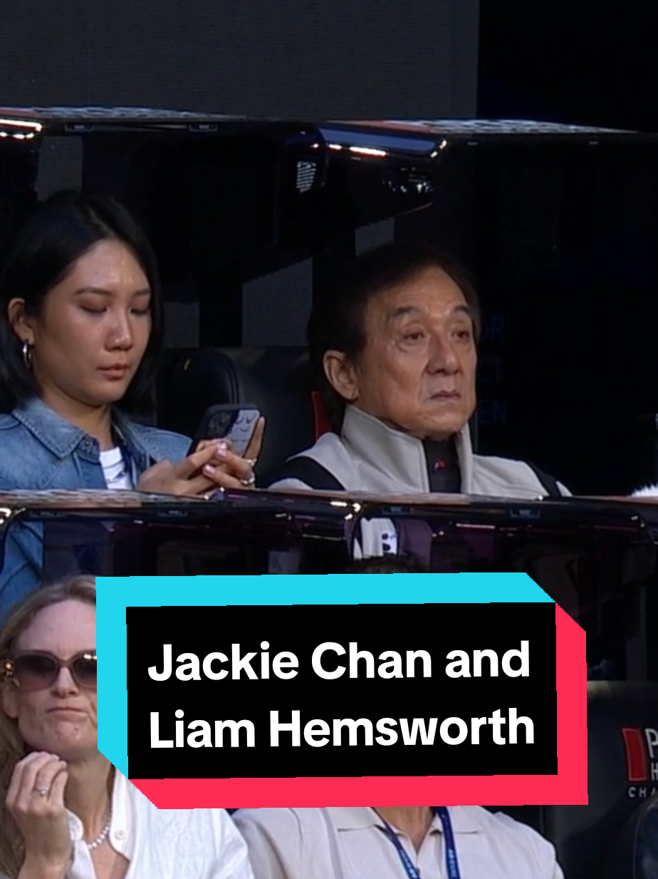 Jackie Chan and Liam Hemsworth at the Men's final #AusOpen 