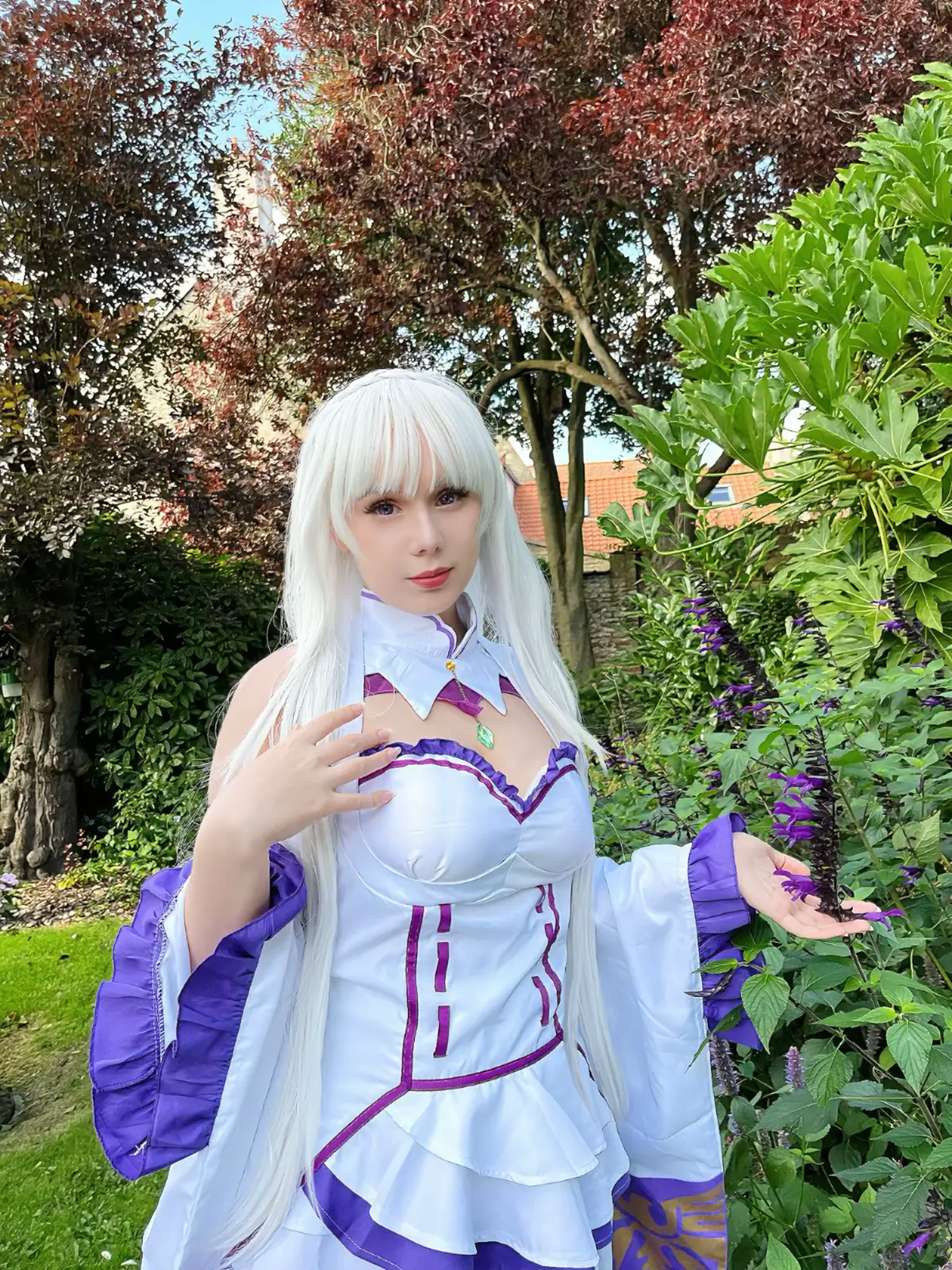 #emilia #emiliacosplay #rezeroemilia #rezero #rezerocosplay #rezerokarahajimeruisekaiseikatsu #rezerostartinglifeinanotherworld #cosplaygirl