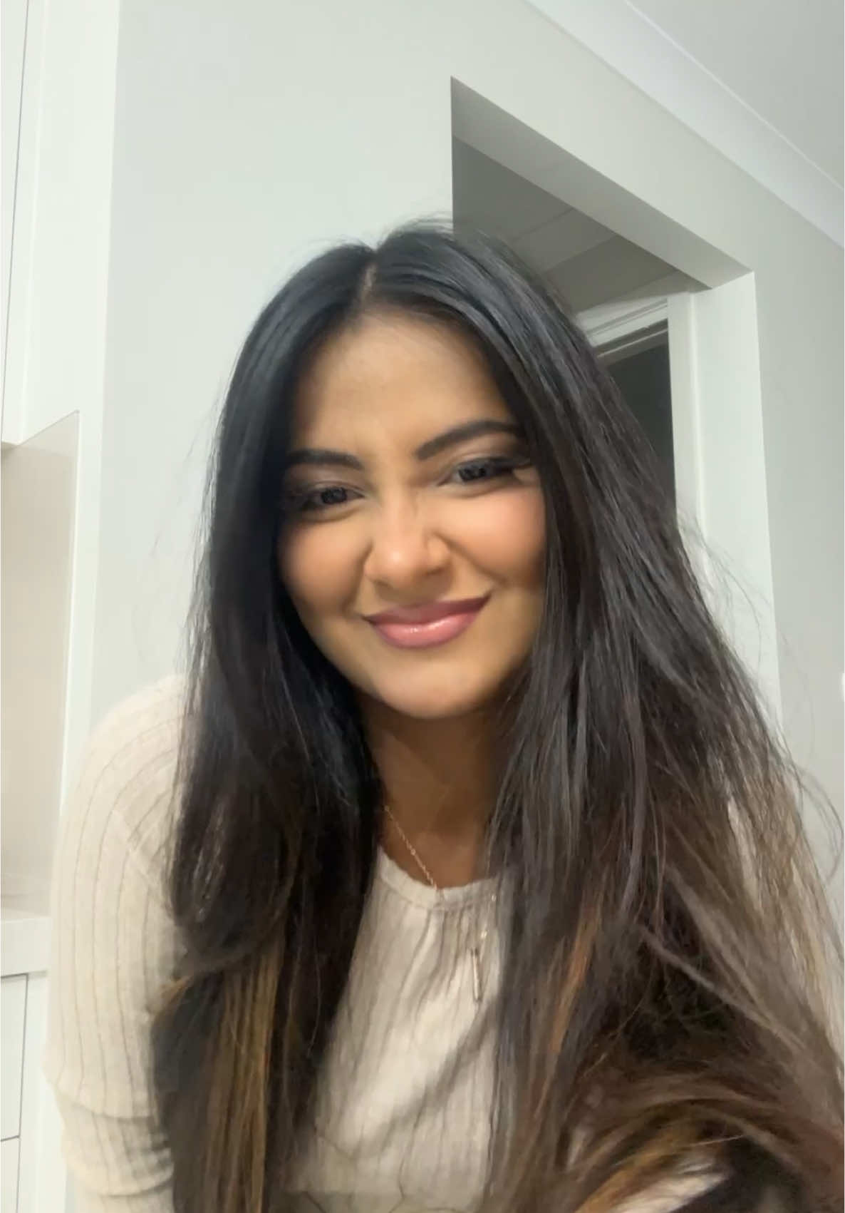 #fyb #tiktokviral #browngirl #foryou #2025 #sydney #hair #longhair #bengali 