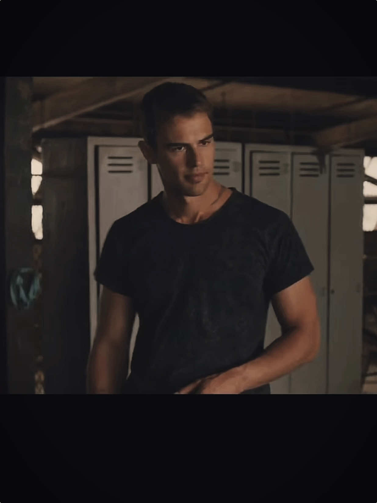 Four four four🔥❗️ #divergent #tobiaseaton #four #theojames #theojamesedit #fouredit #tobiaseatonedit #iseered #kesfet #keşfet #fyp 