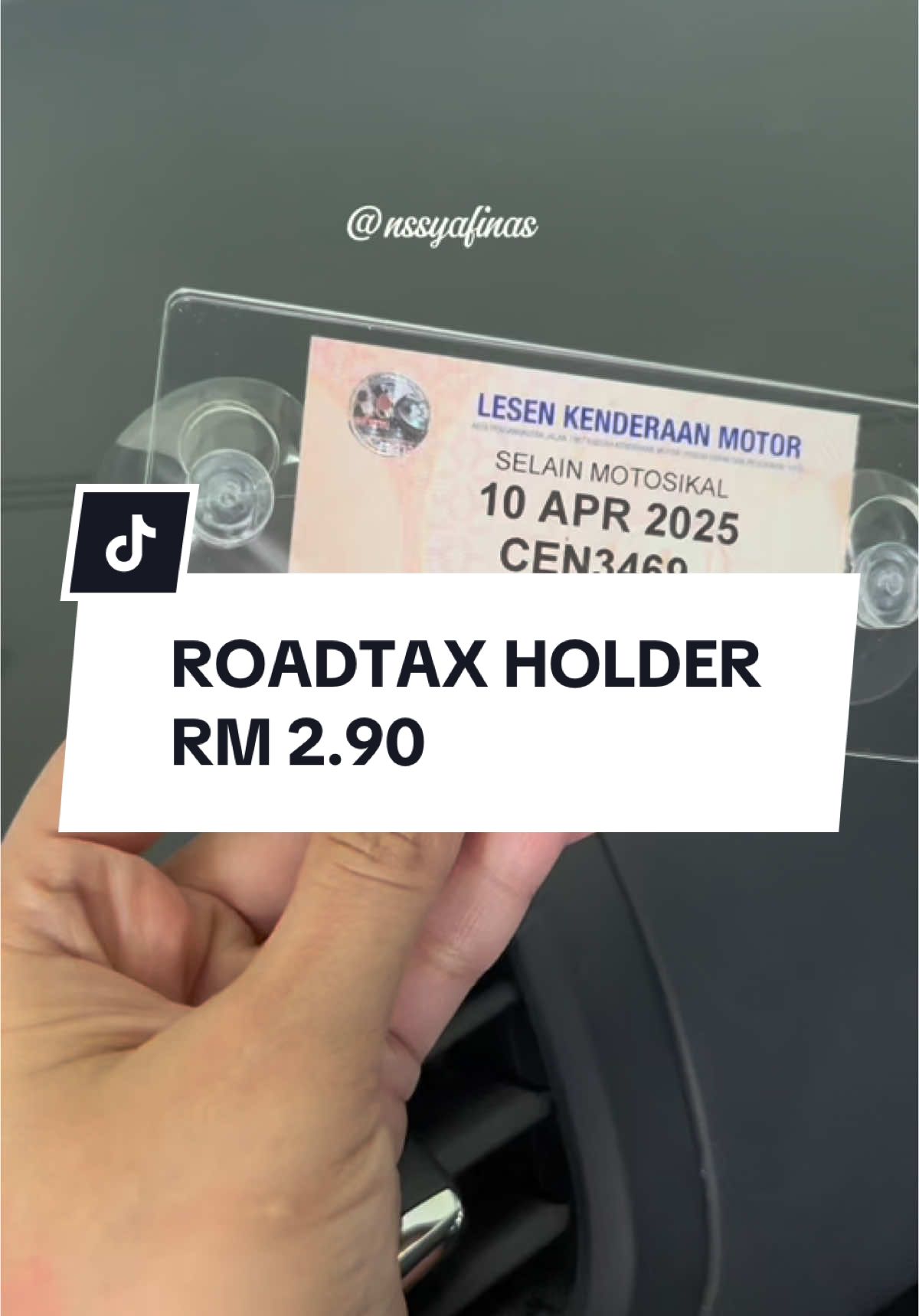 RM 2 ringgit je korang. Grab cepat sebelum bag kuning hilang 🥹 #roadtax #roadtaxholder