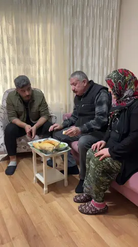 Yemek de vermiyo artık #keşfet 