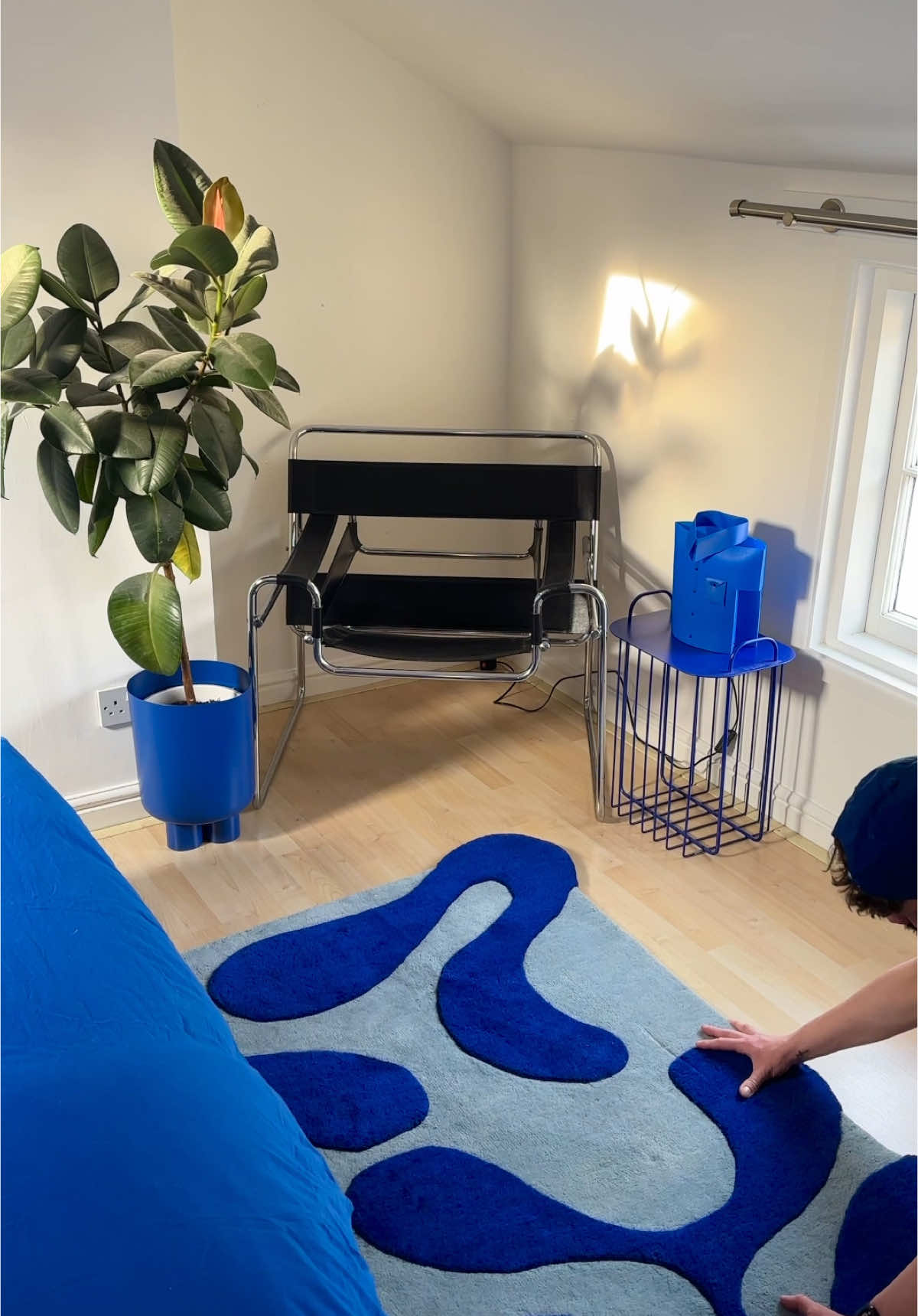 sunday bedroom reset/move around ✨ how much is too much cobalt blue?💙 #asmr #asmrsounds #bedroommakeover #bedroomreset #homeinspo #funkyhomedecor #maximalism #cobaltblue 