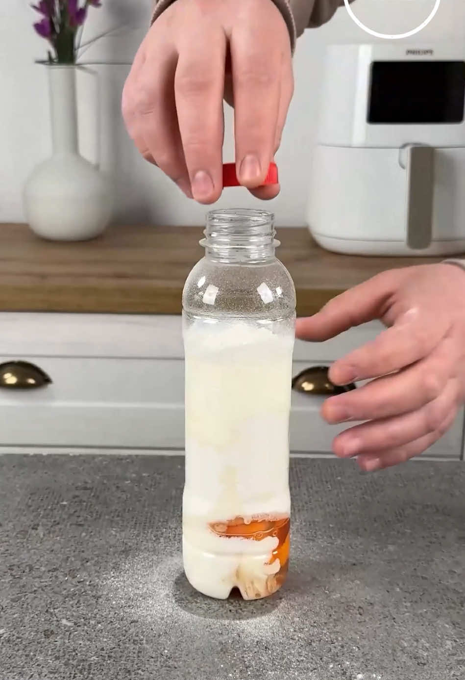 Plastic Bottle Pancake Hack #plastic #bottle #pancake #hack 