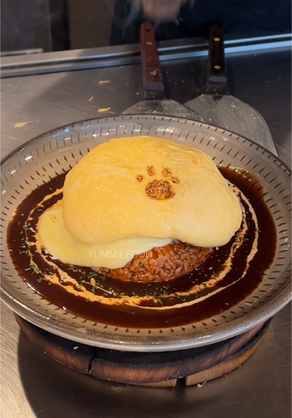 egg omelette #egg #omelette #tiktokfood #foodtiktok #틱톡푸드 #japanesefood  📍 Ikura omurice, Fukuoka