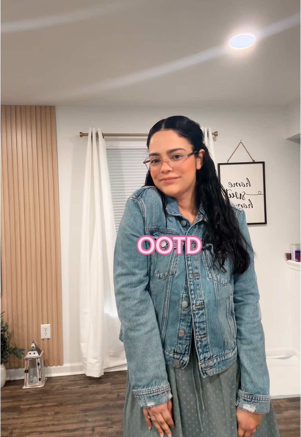 Sunday 💕#ootdfashion  #ootdinspo #outfitinspo  #outfitideas #tiktokscristianos 