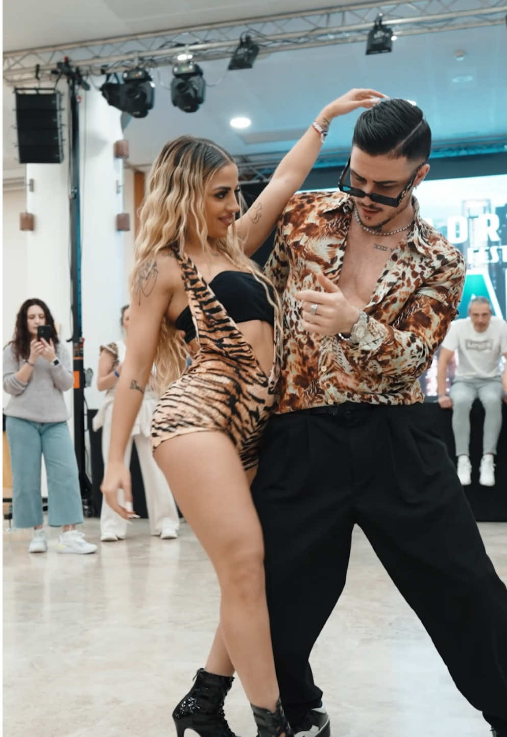 Feliz Domingo Bachateros💃 #simoneydanilabachata #viral #Bachata #couplegoals #bachatalove 