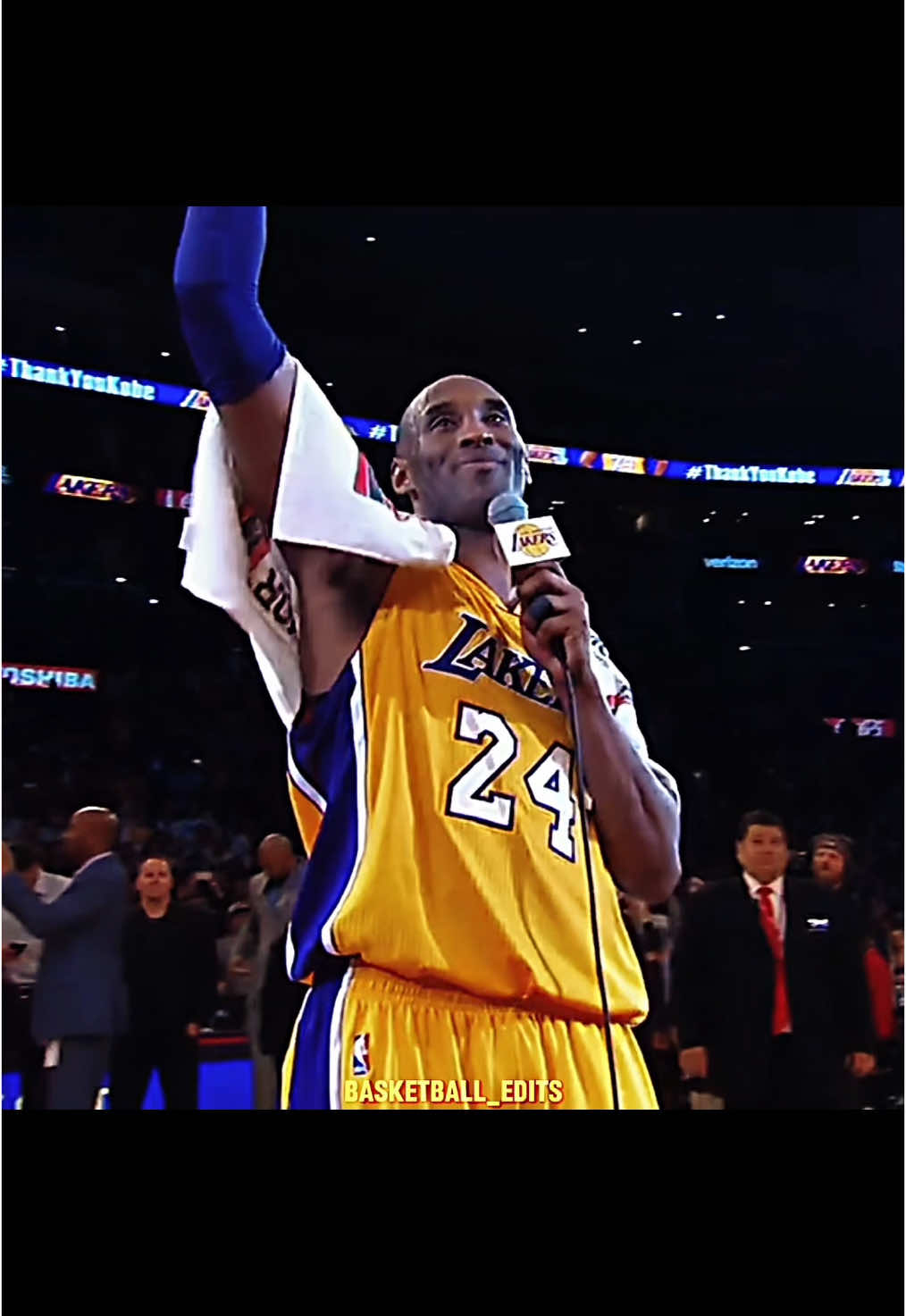 Black MAMBA forever🕯️😥 #basketball #NBA #kobebryant #kobe #blackmamba #Basketball_Edits 