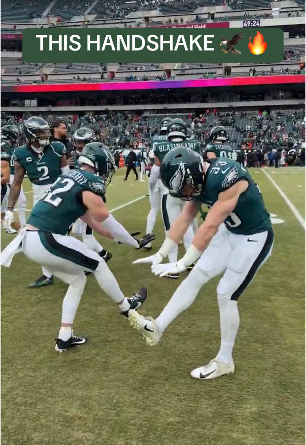 Tuff (via @Philadelphia Eagles) #eagles #handshake #football 