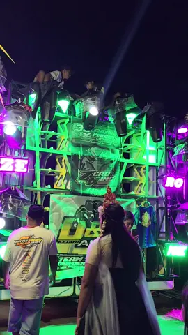 dnd audio karnaval kebonrejo kepung #karnavalkebonrejokepung #karnaval2025 #dndaudio #soundsystem #soundviral #soundsystemjawatimur #foryoupage #fyp 