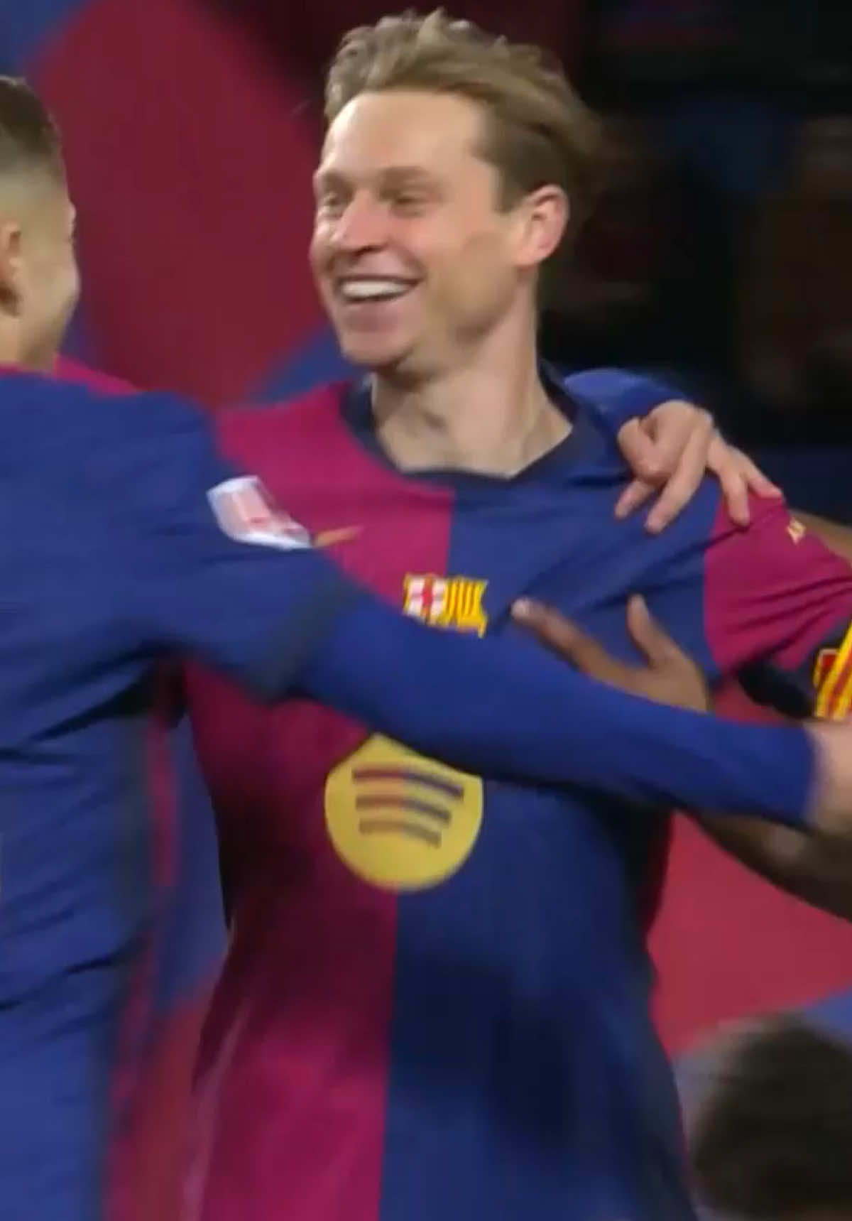 Frenkie de Goal! 🕺 #laligahighlights #fcbarcelona #barçavalencia #dejong 