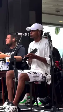 Qualquer música fica boa no Pagode  !!!
