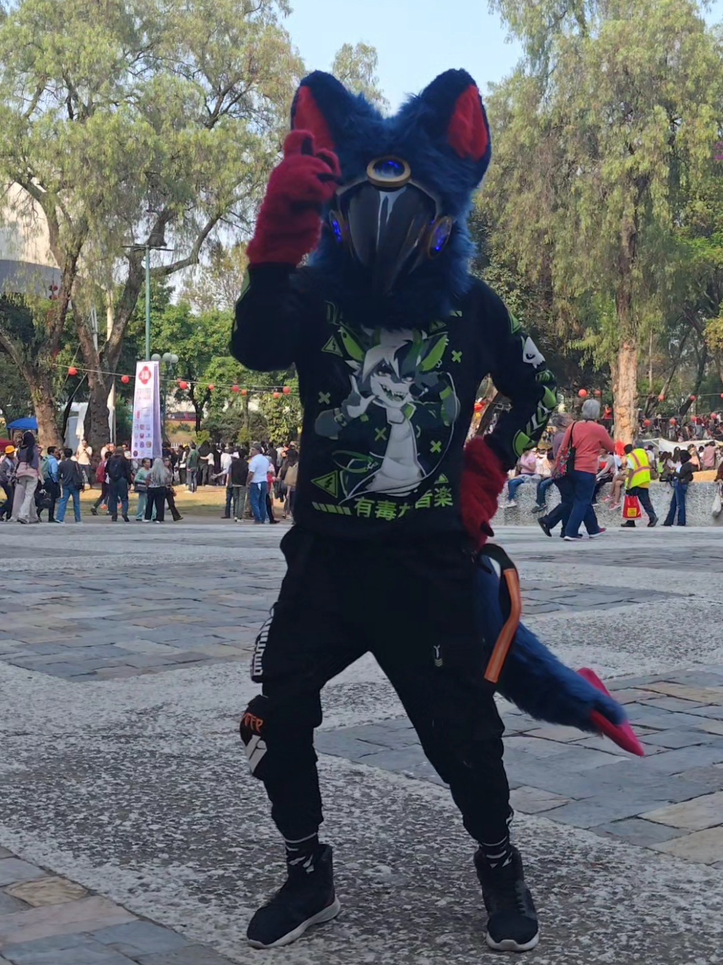 Bailecito en la reunión del Año Nuevo Chino FurroFest :3  #furry #furryfandom #protogen #protogenfurry #dance 