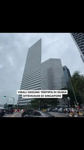 “Tahukah kamu? Gedung tertipis di dunia ada di Singapura! Dengan desain arsitektur yang unik dan futuristik, gedung ini menjadi salah satu landmark yang menarik perhatian banyak wisatawan. Walau terlihat ramping, gedung ini tetap kokoh dan fungsional, membuktikan keajaiban teknologi modern. Jangan lupa mampir dan abadikan momenmu di depan keajaiban arsitektur ini saat berkunjung ke Singapura! 🏙️✨ #ExploreSingapore #WorldsThinnestBuilding”
