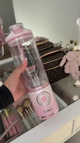 #pink #pinkgirlie #ninjablastmax #ninjablender #pinkappliances #pinkaesthetic #twistandgo