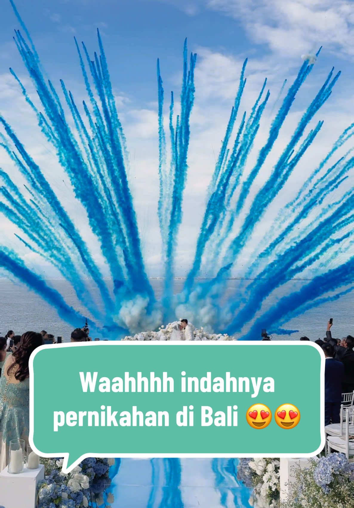 Serunya wedding di Bali. Yukkkk yang pengen wedding di Bali 😍😍 #baliweddingplanner #baliweddingspecialist #weddinginbali #baliwedding #nikahdibali #baliweddingorganizer #bali 