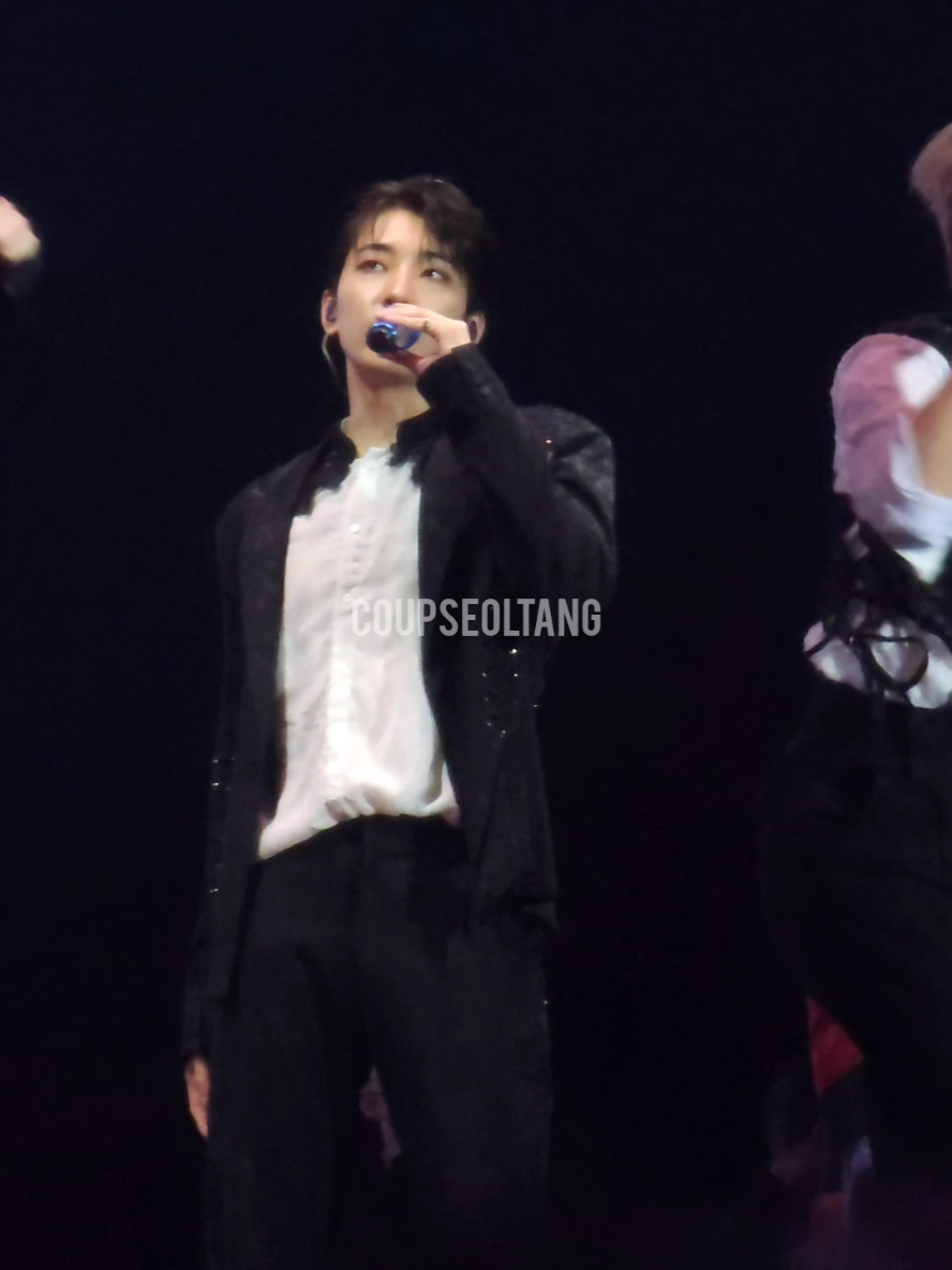 wonwoo ash will always be 👏🔥 #WONWOO #원우 #ウォヌ #SEVENTEEN #세븐틴 #セブンティーン #CARAT #캐럿 #SEVENTEEN_RIGHT_HERE_SINGAPORE #seventeen17_official @SEVENTEEN 