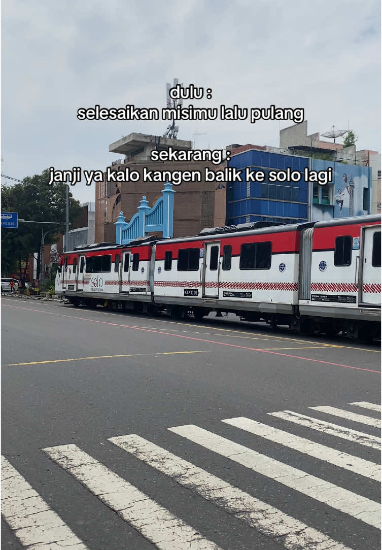 emg bisa membenci solo? mau kita spill ga cara naik keretanya #surakarta #solo24jam #wisatasolo #jalanjalan #kereta 