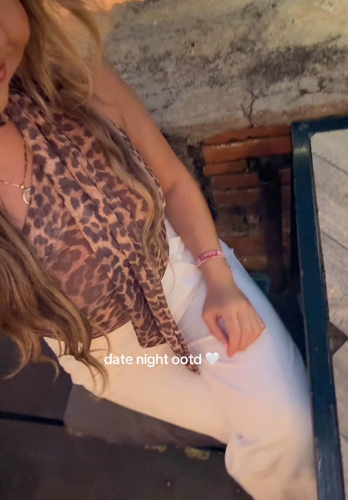 Ootd 🤍   #OOTD #ootdinspo #datenighoutfits #fypシ #parati #oaxacaoutfit #cuteoutfits #latinas 