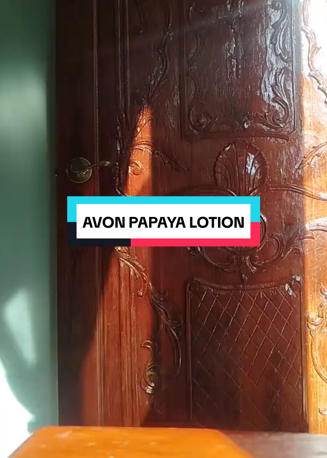 AVON NATURAL PAPAYA LOTION HAND AND BODY LOTION 720 ML JUMBO KEEPS HYDRATING AND MOISTUZING OUR SKIN #avon #lotionviral #avonlotion #papayalotion #handandbodylotion #whiteninglotion #lotionwhitening #lotion #skincareproducts #lotionrecommendation #fyp 