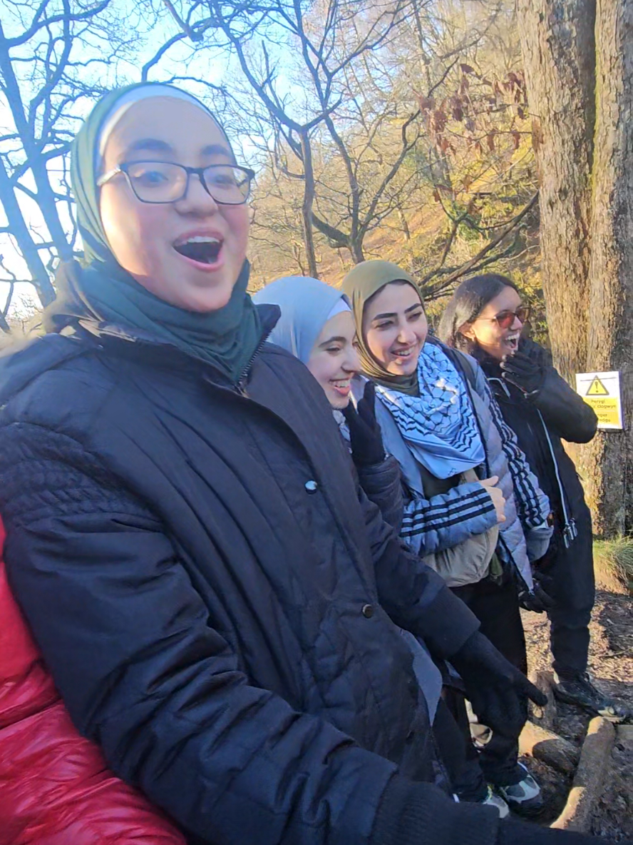 Chasing waterfalls  #hikes #Wales #britain #desi #ArabTikTok #asiantiktok #alhamdulillah #muslimtiktok 