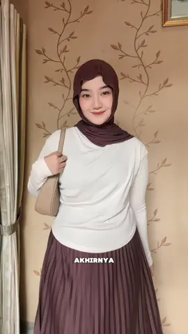 basic knit samaan yaahh  #ootdhijab #ootdbigsize #ootdjumbo #atasan #atasanknit #apriltop #knitjumbo #fyp 