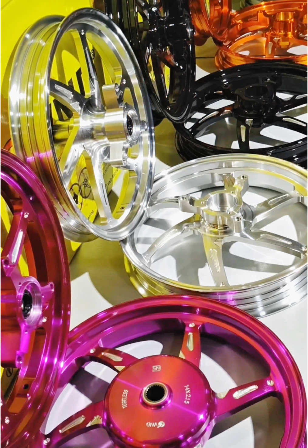 TELAH READY!! Velg VND Six Star V2 Maxi Series 185/214-14 Harga Resmi mulai dari: Aerox 155 Rp 1.900.000++ Old Nmax Rp 1.900.000++ New Nmax/ Turbo/ Neo Rp 1.900.000++ Dibawah harga resmi produk tidak bergaransi resmi dari VND. Dapatkan produk VND di VND Official Shop/ Reseller Terpercaya #vnd #vndracing  #vndsixstarv2 #velgvndsixstarv2 #velgvndsixstarv2aerox #velgvndsixstarv2nmax #sixstarv2aerox #sixstarv2nmax #velgvndaerox #velgvndnmax #velgaerox #velgnmax