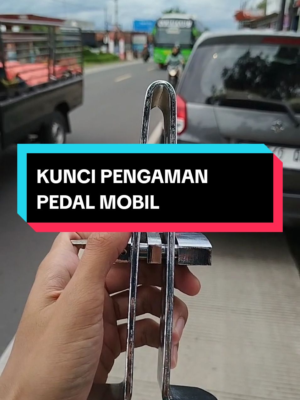 kunci pengaman pedal mobil wajib pakai daripada mobil hilang.  harga kunci pengaman pedal mobil cuma rp150.000-an langsung order di pojok kiri bawah.  #kuncipengamanpedalmobil #kuncipedalmobilantimaling 