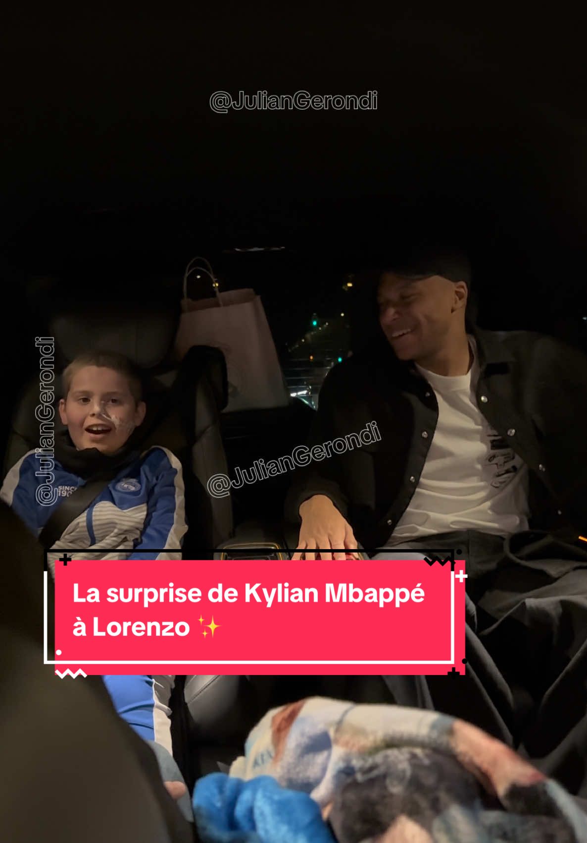 La magnifique surprise de Kylian Mbappé à Lorenzo : Il le raccompagne à l’aéroport juste après le match 🥹❤️  Pour information, Lorenzo, 10 ans est victime d’un cancer incurable situé dans le cerveau.  #pourtoi #cancer #fyp #MBappe 