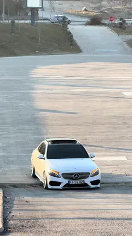 Senden çok var:)#bayramyüksekdag #mercedes #c180amg 