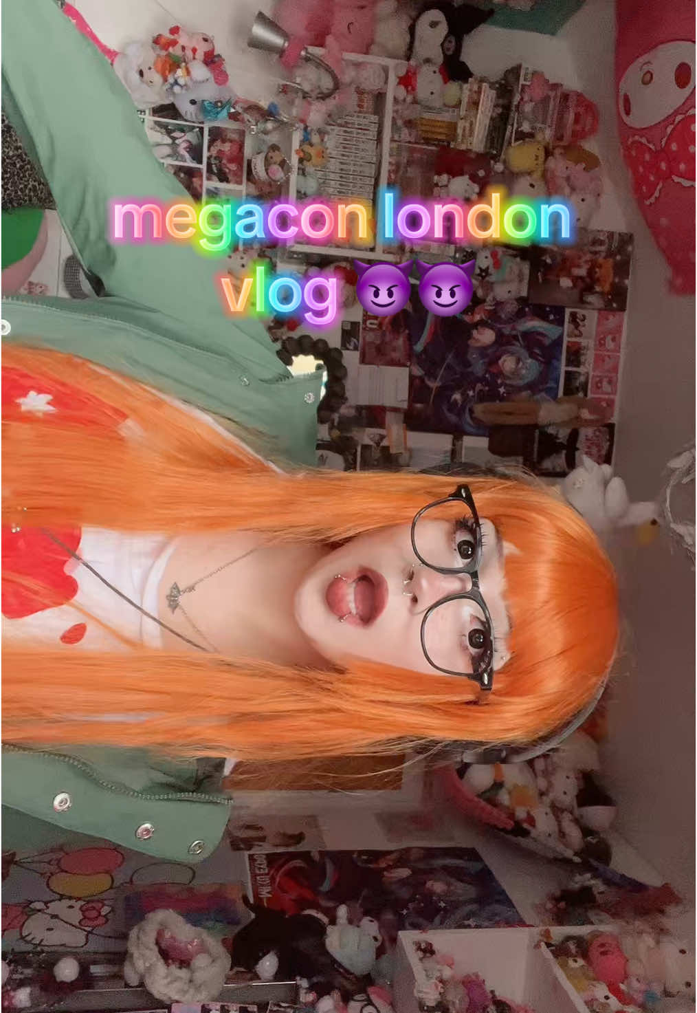 def one of my worse vlogs rip all my footage 😞🤞🏻but megacon was so fun can’t wait for the next one !!@MegaCon Live @𝚝𝚛𝚊𝚌𝚎🦇 @daiszez @foxyy @Kaido <3 @🖤 𝔈𝔩𝔦𝔷𝔞𝔟𝔢𝔱𝔥 🖤 #megaconlondon #megacon #futabasakura #cosplay 