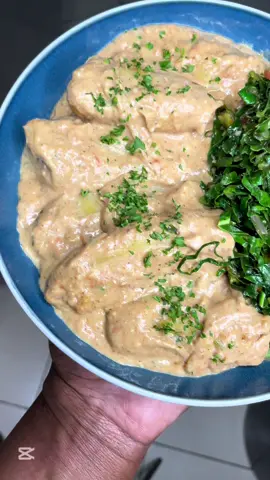 Matooke in groundnut sauce😋 Sharing one of my favorite meals from back home 🇺🇬today. The groubdnuts are processed while raw to achieve a chalky texture. As it sits, oil is produced and to break it up, hot water is added as I have shown. You can also use regular peanut butter for this recipe👍 A quick tip is to simmer everything on medium to low heat to avoid burning. Matooke Groundnut paste Onions Tomatoes Minced garlic Curry powder Chilli cube Salt Water #matooke#matookegnuts#peanutsauce#ugandanfood#homecooking#foodblogger#DinnerIdeas#cookingfood#foryoupage#fyp