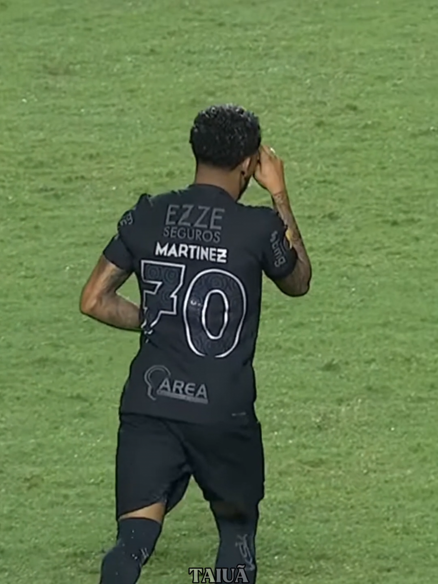 Melhor que o Raniele. Martínez tem que ser titular. .. #martínez #martinezcorinthians #viral #vaicorinthians #timao #Corinthians #taiuaedits #saopaulo 