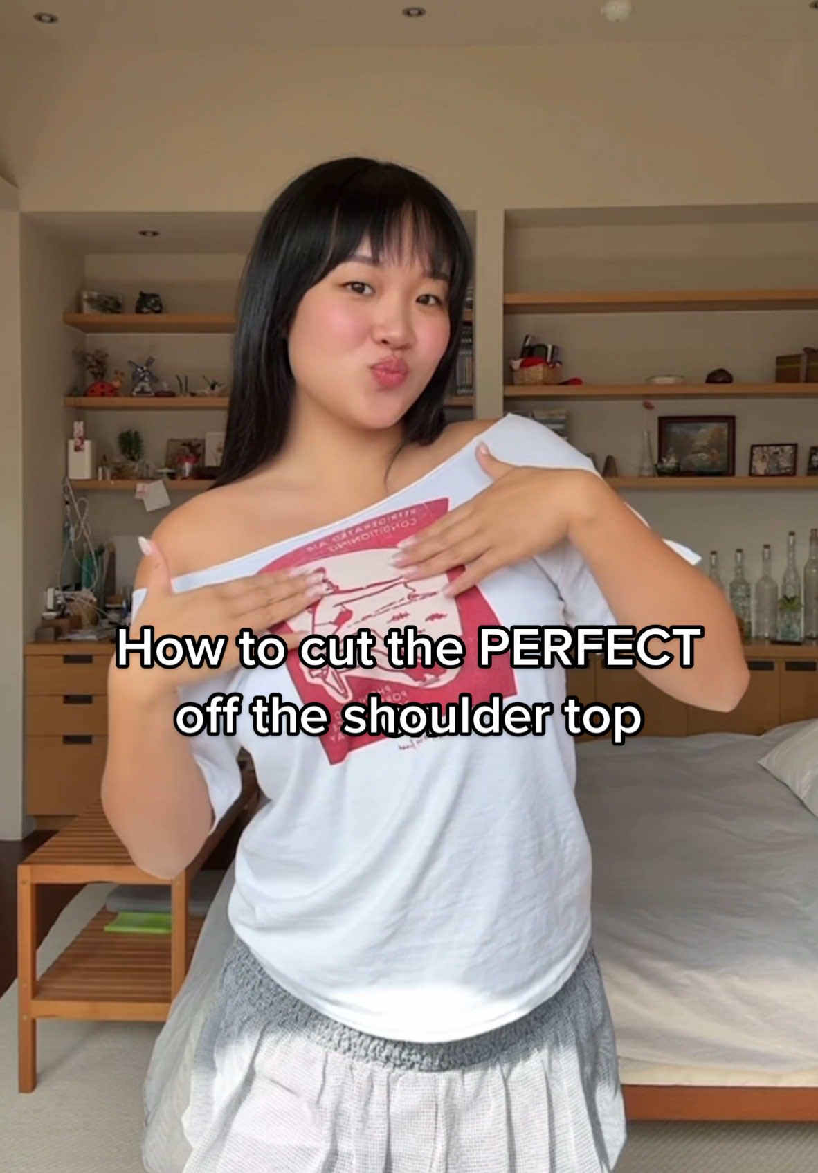 I have the urge to do this to every single one of my tops now #offtheshouldertop #offtheshoulder #diyclothing #diyclothes 