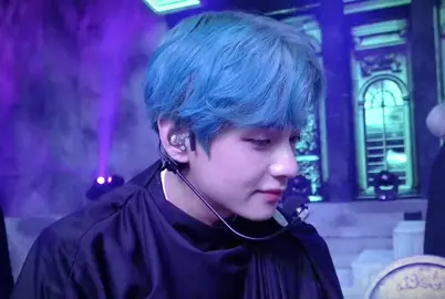 blue haired tae was iconic #taehyung #v #bts #kpop #kpopfyp #fyp 