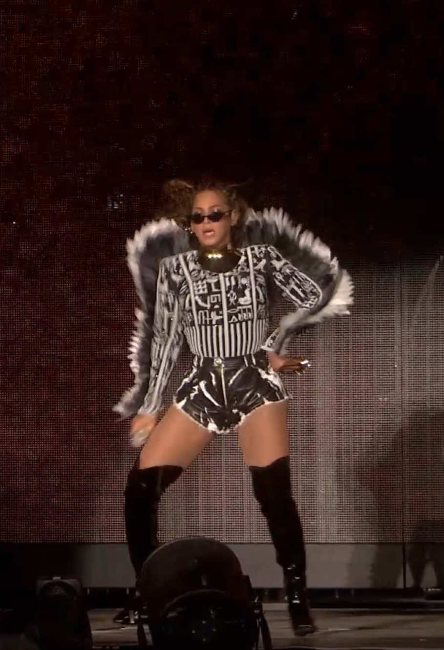 APESHIT by The Carters #BEYONCÉ #JAYZ
