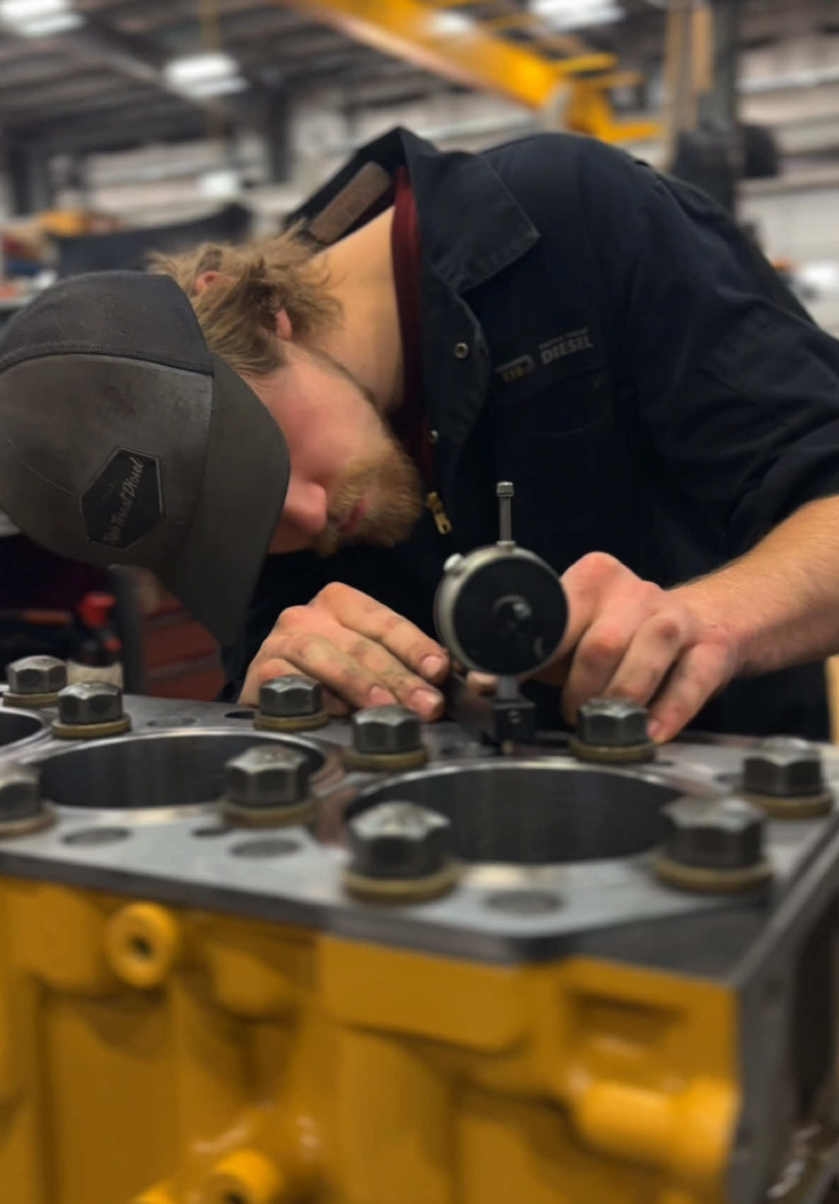 Some behind the scenes action of this Cat engine build. 💪 #fyp #fypage #diesel #dieselengine #diesel #diesellife #engine #bts #behindthescenes #ttd #triplethreatdiesel #dieselpower #dieselmechanic #dieselengine #dieselperformance #enginebuilding #enginebuild #mechanic